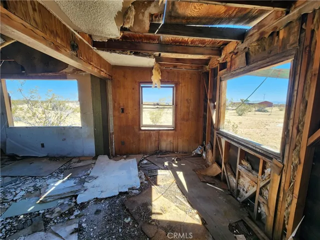 1350 Shangrila, Joshua Tree, California 92252