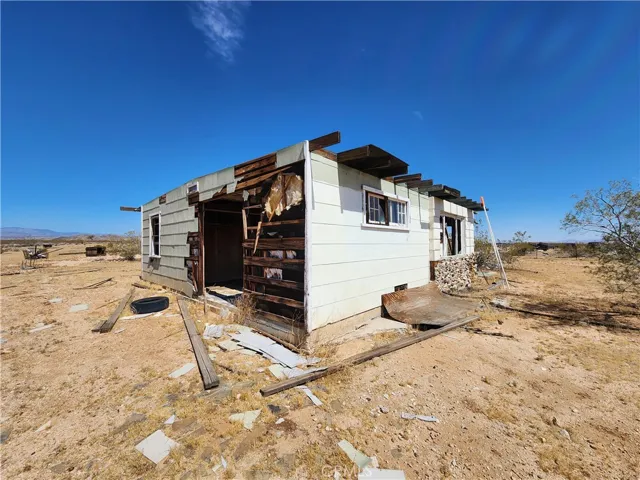 1350 Shangrila, Joshua Tree, California 92252