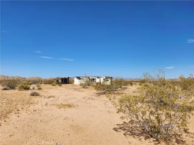 1350 Shangrila, Joshua Tree, California 92252