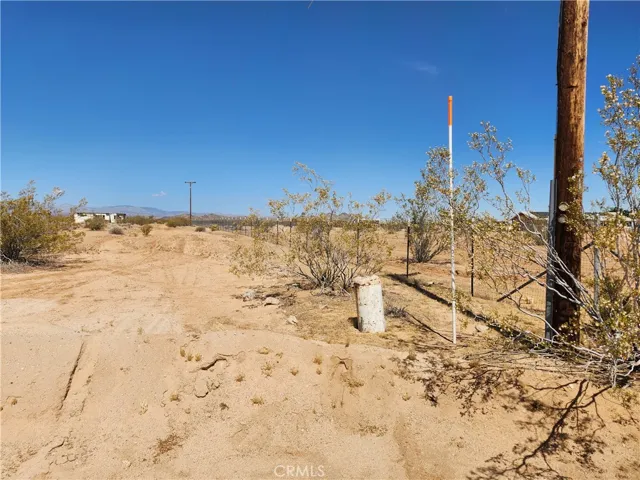 1350 Shangrila, Joshua Tree, California 92252