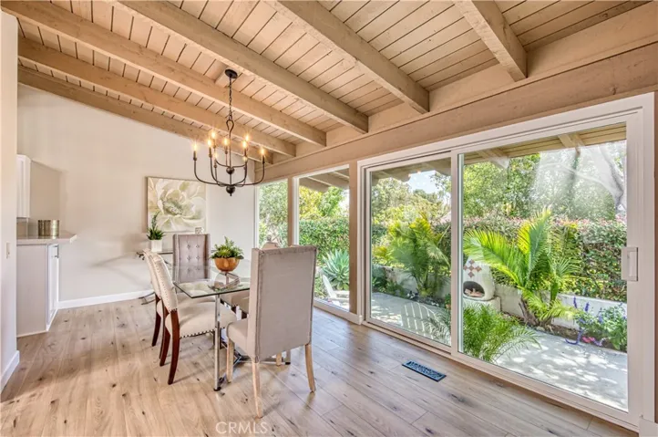 DINING AREA LOOKING TO PATIO
