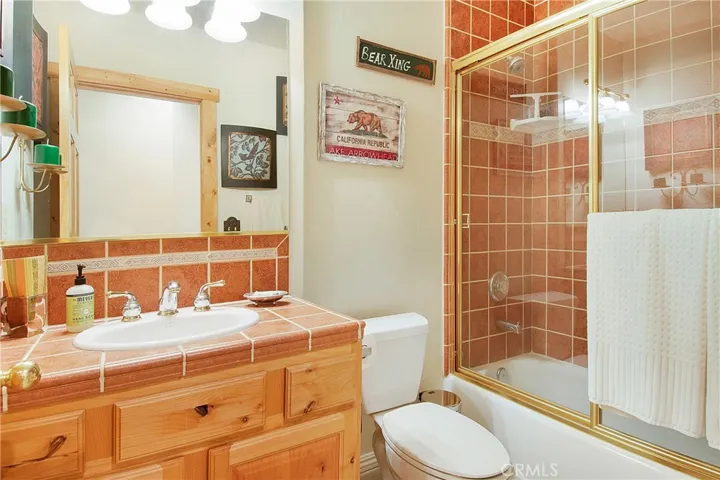 180 Grass Valley Road 33, Lake Arrowhead, California 92352