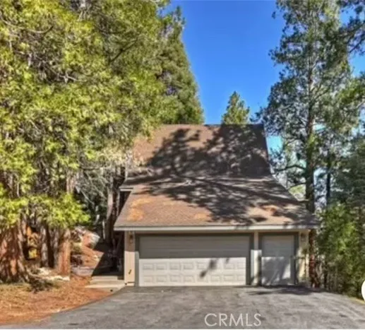 180 Grass Valley Road 33, Lake Arrowhead, California 92352