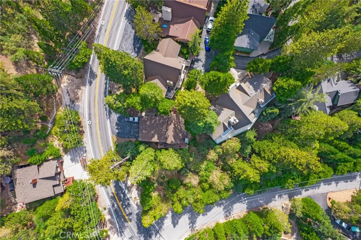 180 Grass Valley Road 33, Lake Arrowhead, California 92352
