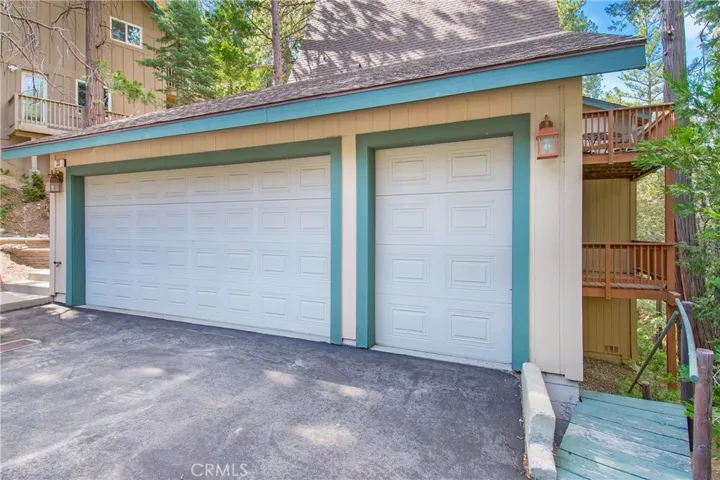 180 Grass Valley Road 33, Lake Arrowhead, California 92352