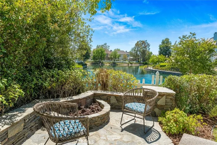 23810 Spinnaker Court, Valencia, California 91355