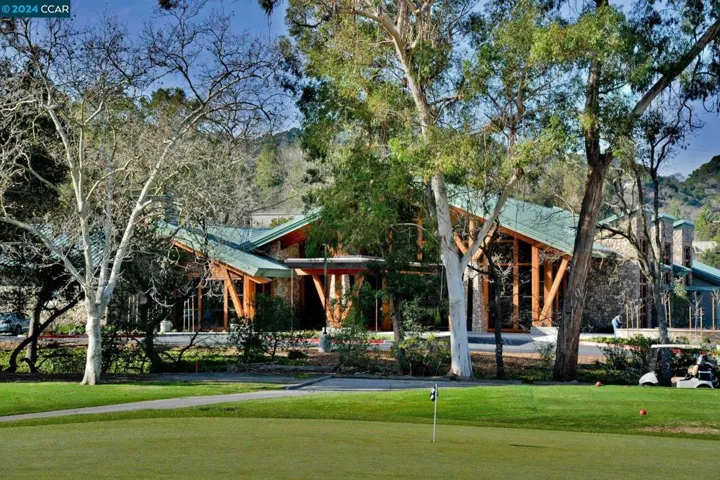 2717 Pine Knoll 6, Walnut Creek, California 94595