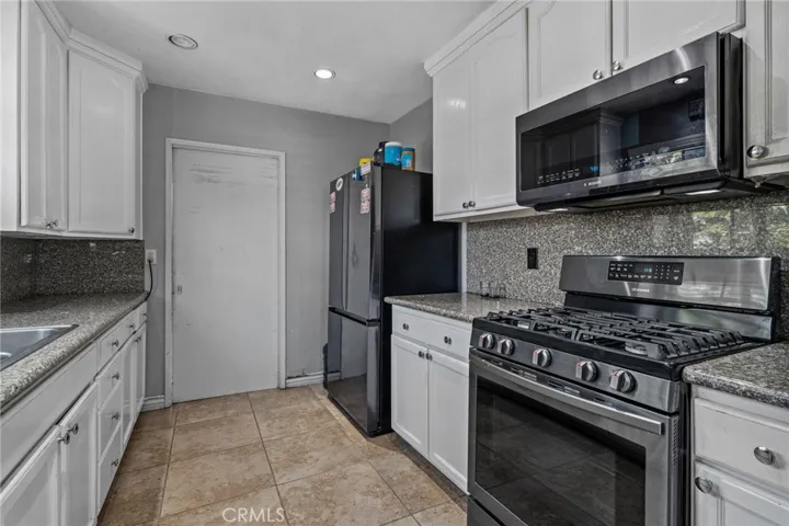 1205 Fairlawn Street, Santa Ana, California 92703