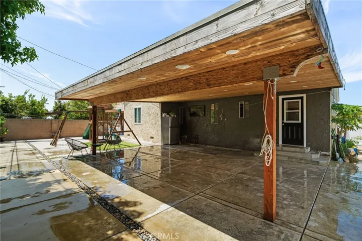 1205 Fairlawn Street, Santa Ana, California 92703