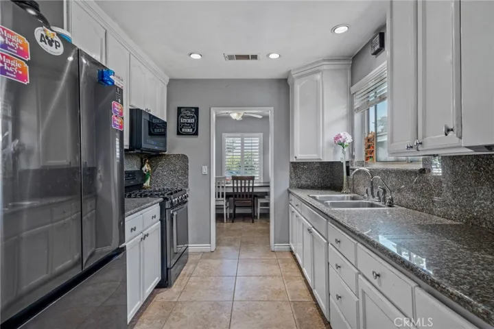 1205 Fairlawn Street, Santa Ana, California 92703
