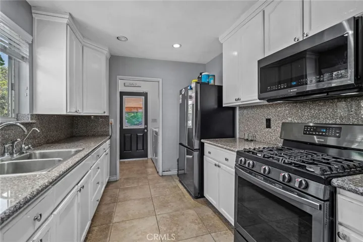 1205 Fairlawn Street, Santa Ana, California 92703
