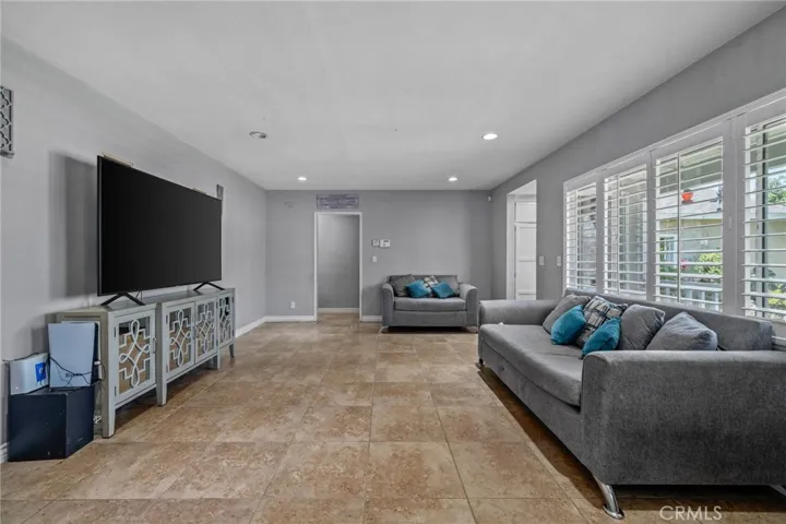 1205 Fairlawn Street, Santa Ana, California 92703