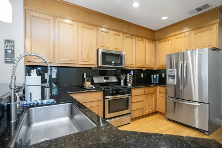 6619 Lake Tulloch Place, Copperopolis, California 95228
