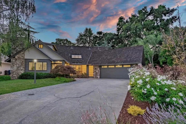 19560 Moray Court, Saratoga, California 95070