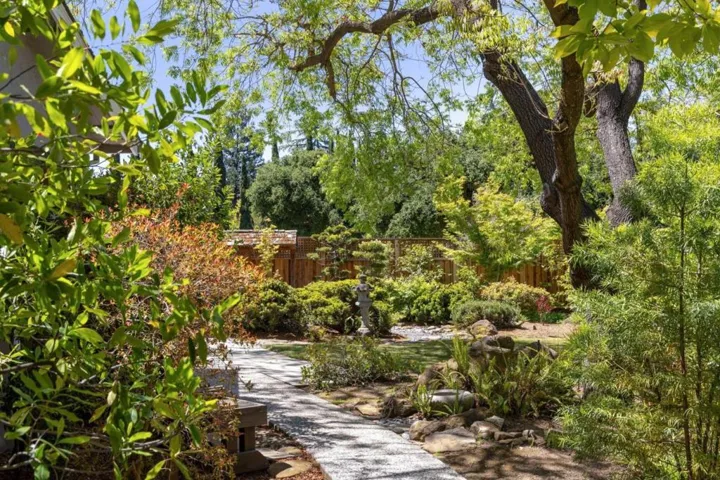 12889 Pierce Road, Saratoga, California 95070