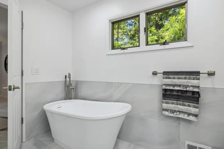 12889 Pierce Road, Saratoga, California 95070