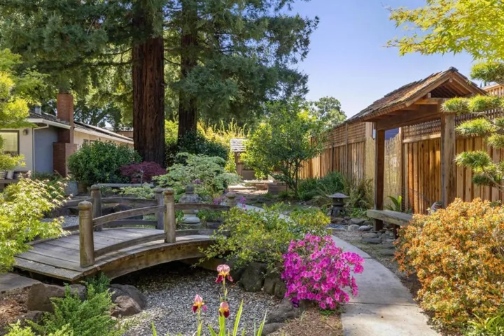 12889 Pierce Road, Saratoga, California 95070