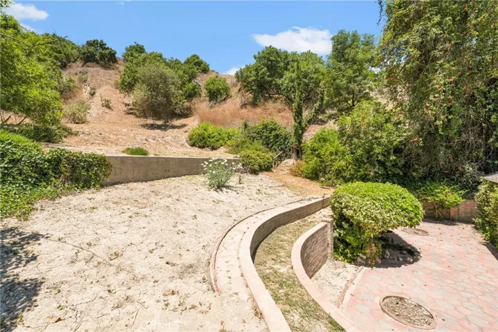 15306 Del Gado Drive, Sherman Oaks, California 91403