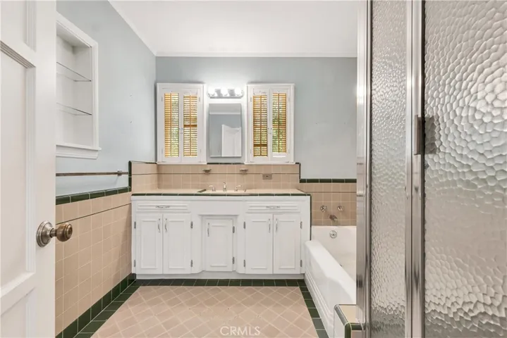 15306 Del Gado Drive, Sherman Oaks, California 91403