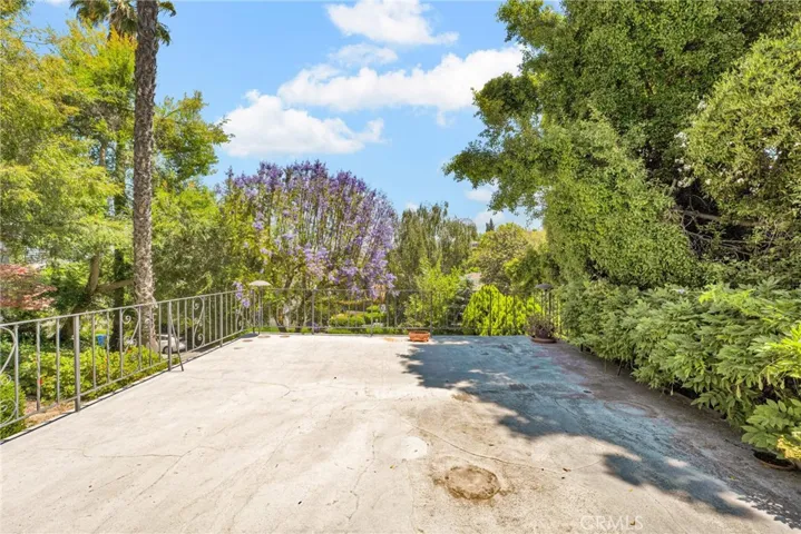 15306 Del Gado Drive, Sherman Oaks, California 91403