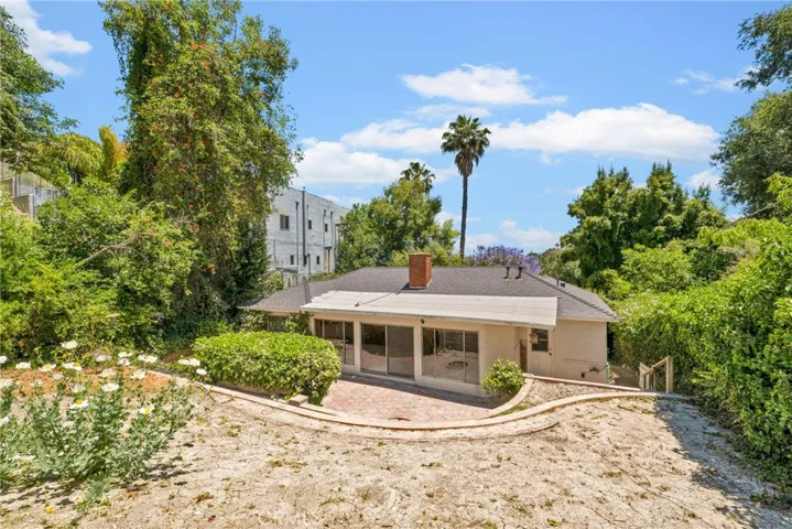 15306 Del Gado Drive, Sherman Oaks, California 91403