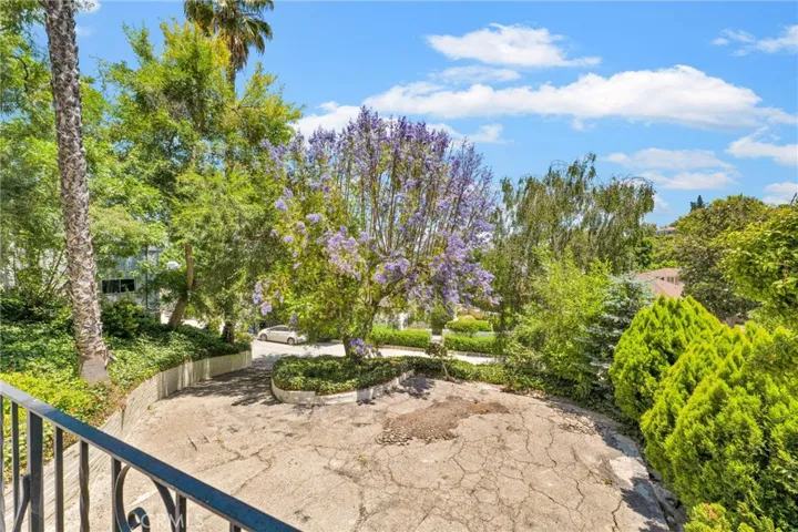 15306 Del Gado Drive, Sherman Oaks, California 91403