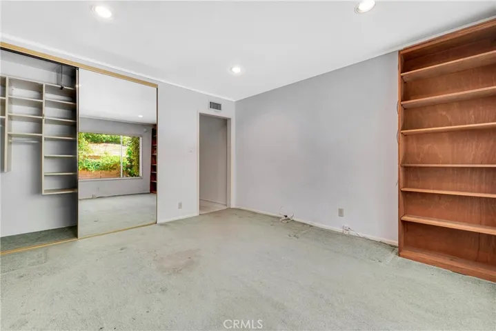 15306 Del Gado Drive, Sherman Oaks, California 91403