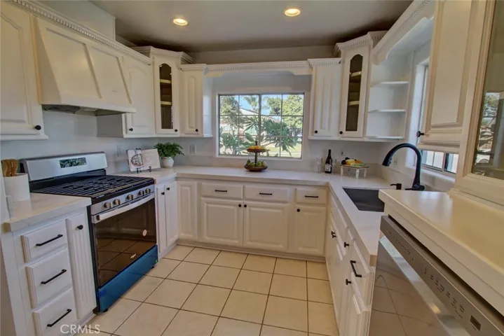 11527 Homeland Avenue, Whittier, California 90604