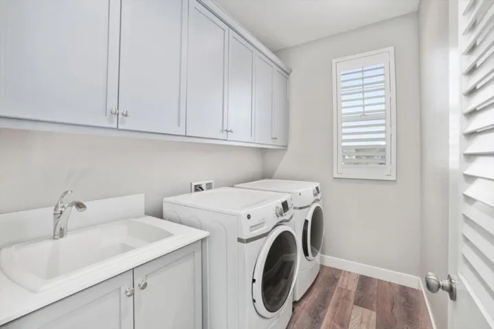 1573 Country Manor Drive, Santa Rosa, California 95403