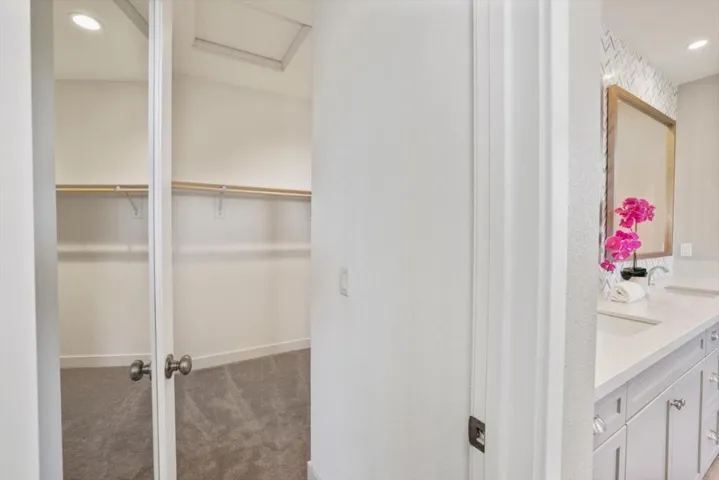 1573 Country Manor Drive, Santa Rosa, California 95403