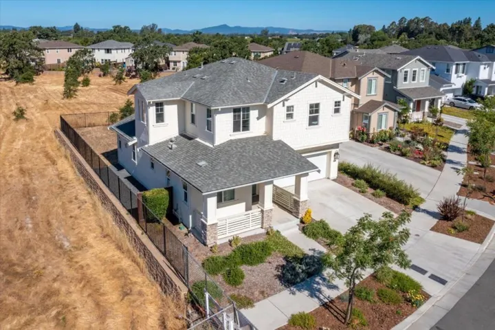 1573 Country Manor Drive, Santa Rosa, California 95403