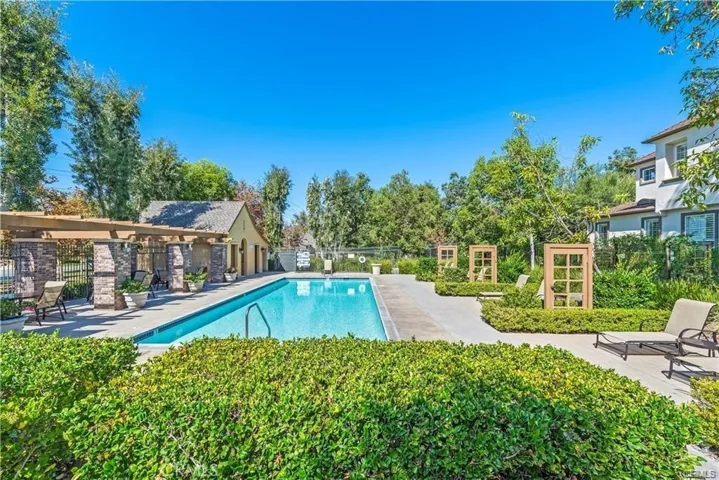 23 Bedstraw Loop, Ladera Ranch, California 92694