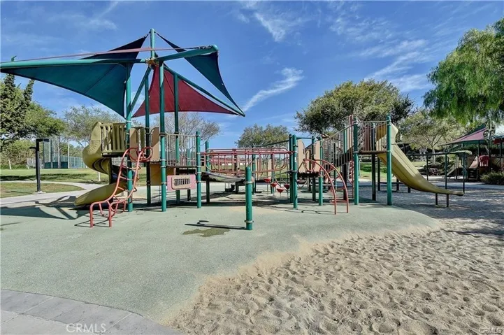23 Bedstraw Loop, Ladera Ranch, California 92694