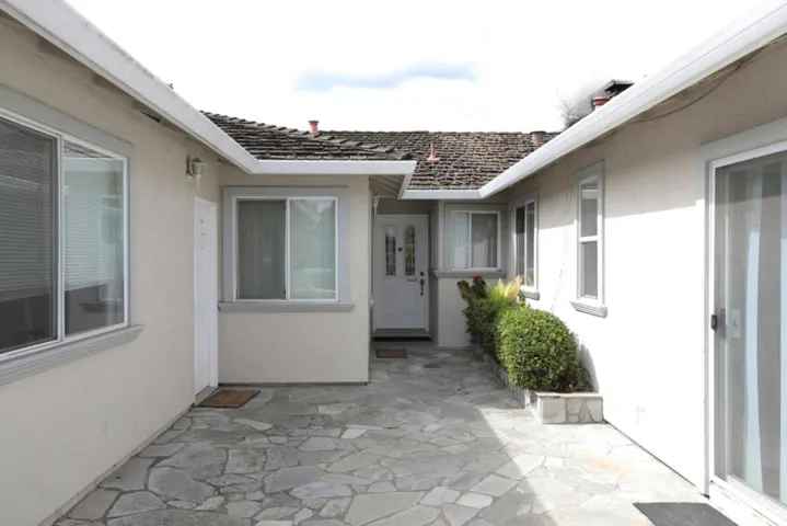 12283 Woodside Drive, Saratoga, California 95070