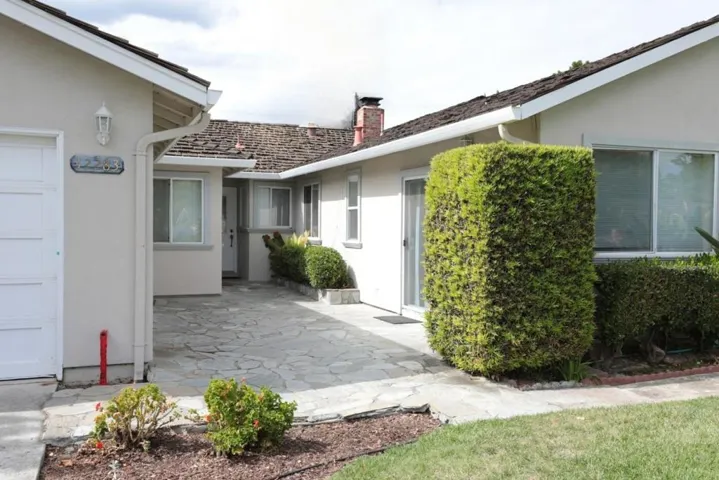 12283 Woodside Drive, Saratoga, California 95070