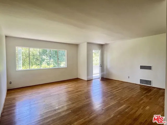 Original hardwood floors