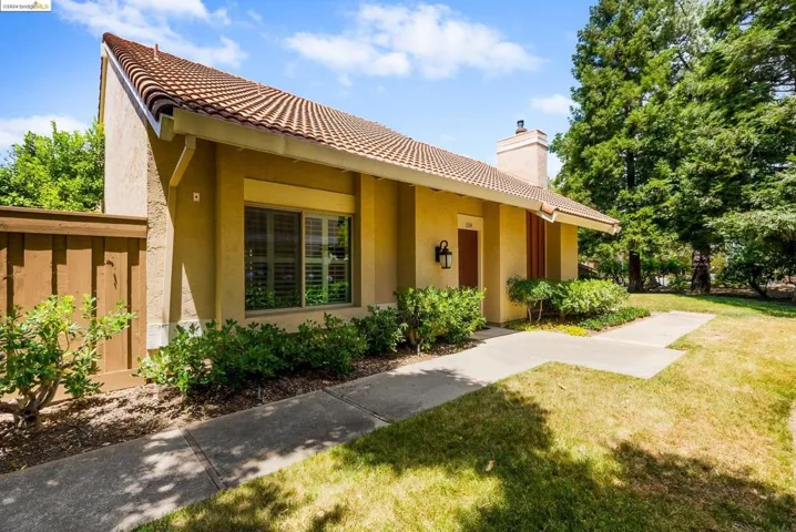 159 Northcreek Circle, Walnut Creek, California 94598-1314