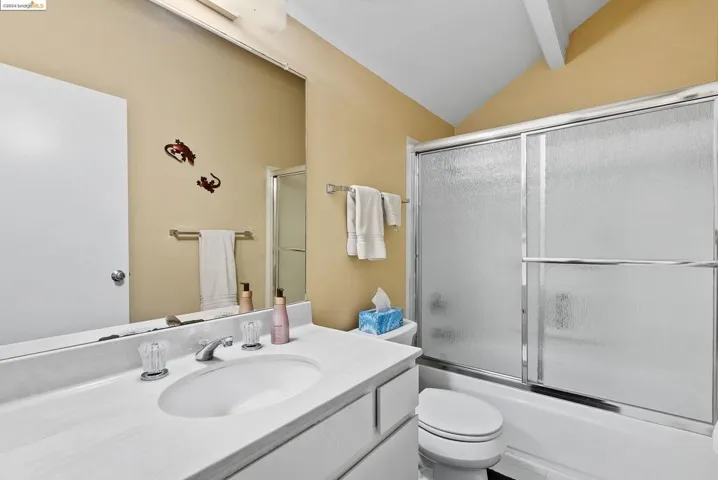 159 Northcreek Circle, Walnut Creek, California 94598-1314