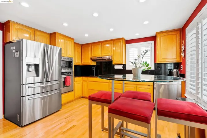 159 Northcreek Circle, Walnut Creek, California 94598-1314