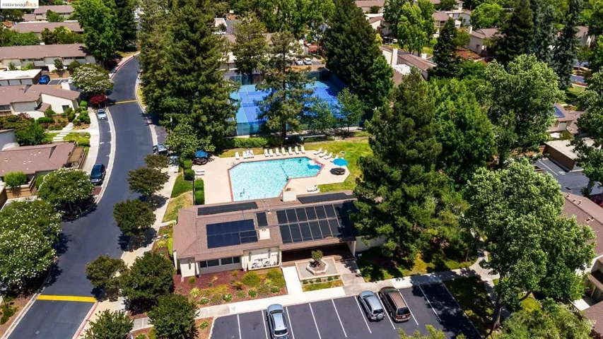 159 Northcreek Circle, Walnut Creek, California 94598-1314