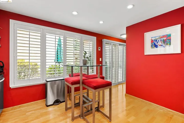 159 Northcreek Circle, Walnut Creek, California 94598-1314