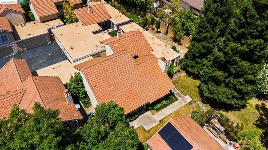 159 Northcreek Circle, Walnut Creek, California 94598-1314