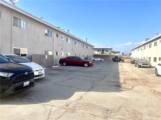 parking space behind the unit
