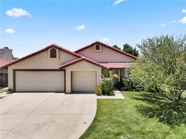 1417 S Palm Avenue, Hemet, California 92543