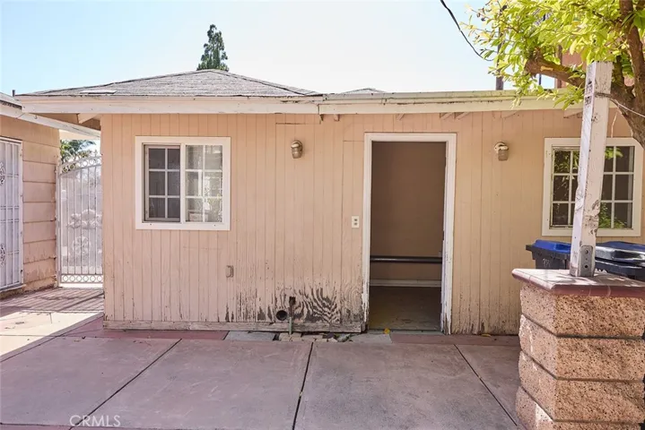448 S Flower Street, Santa Ana, California 92703
