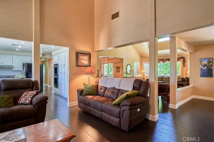 5530 Crooked Creek Road, Rancho Cucamonga, California 91737