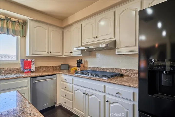 5530 Crooked Creek Road, Rancho Cucamonga, California 91737