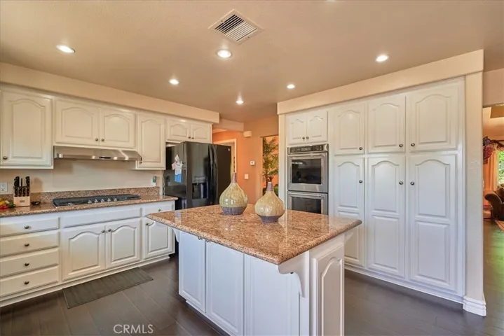 5530 Crooked Creek Road, Rancho Cucamonga, California 91737