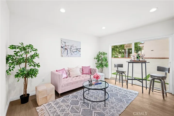 3805 W Heffron Drive, Burbank, California 91505