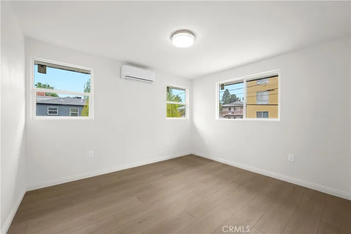3805 W Heffron Drive, Burbank, California 91505